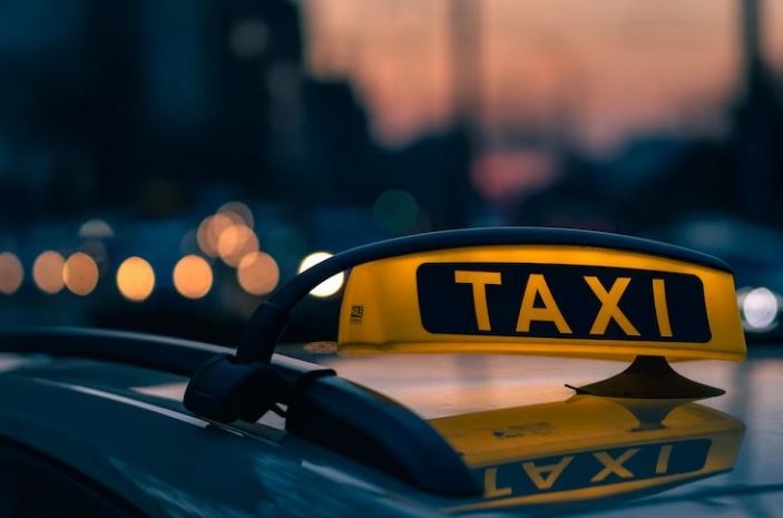 What is an Jaipur Private Hire Taxis?