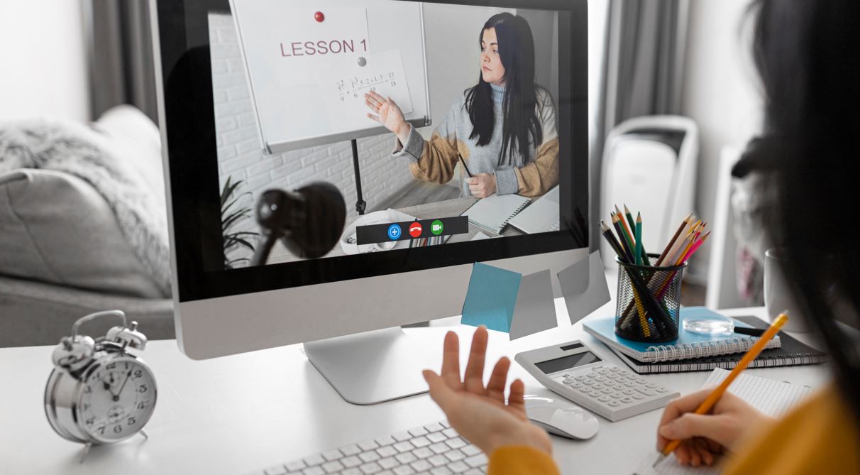 7 Exceptional Ways to Earn a Passive Income as an Educator