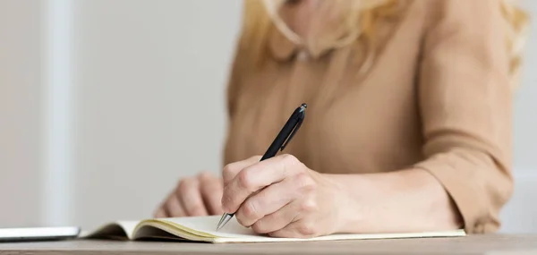 What Are the Key Elements of a Story Writing - Guide 2022