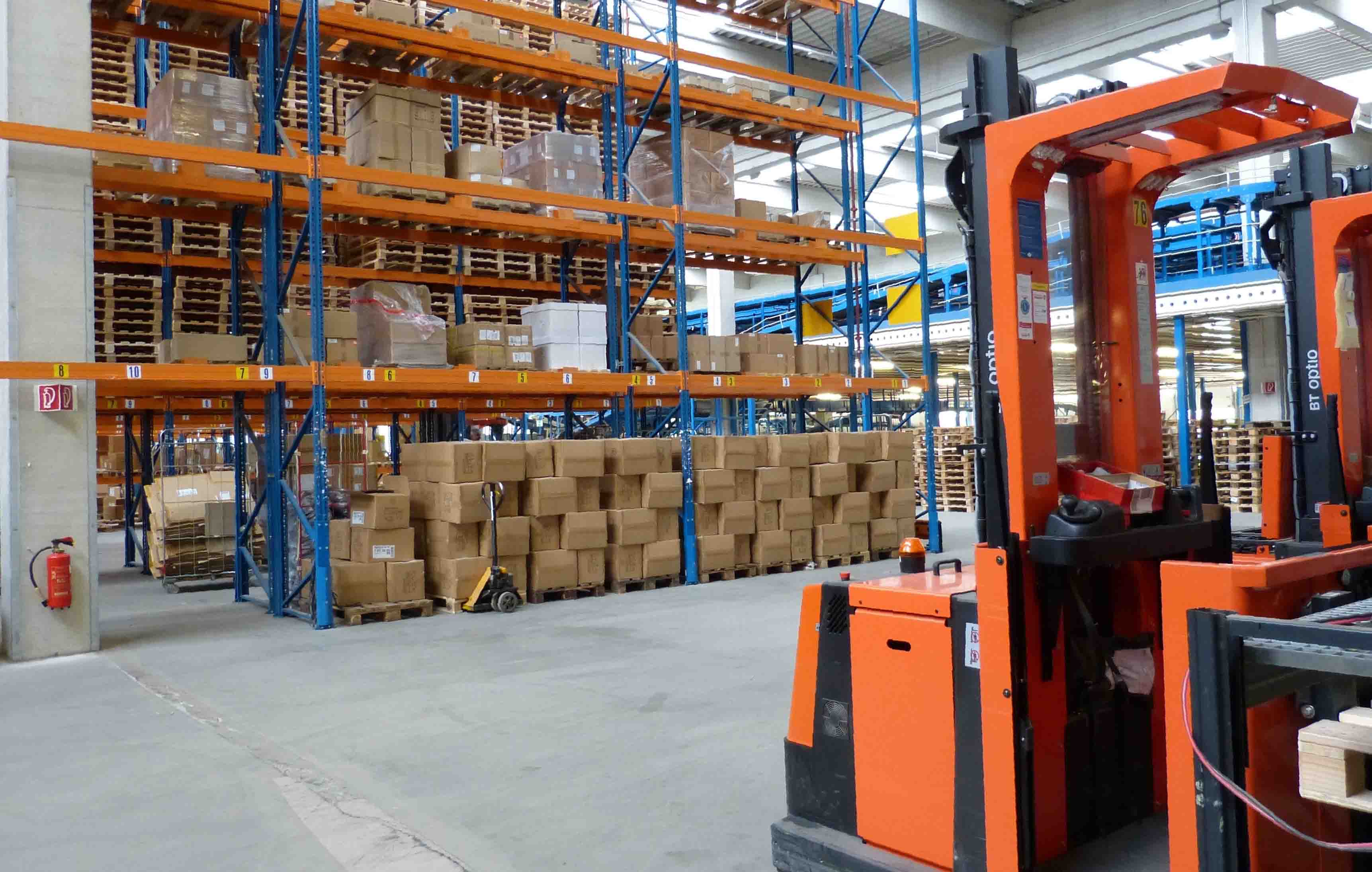 7 Industrial Floor Cleaning Tips