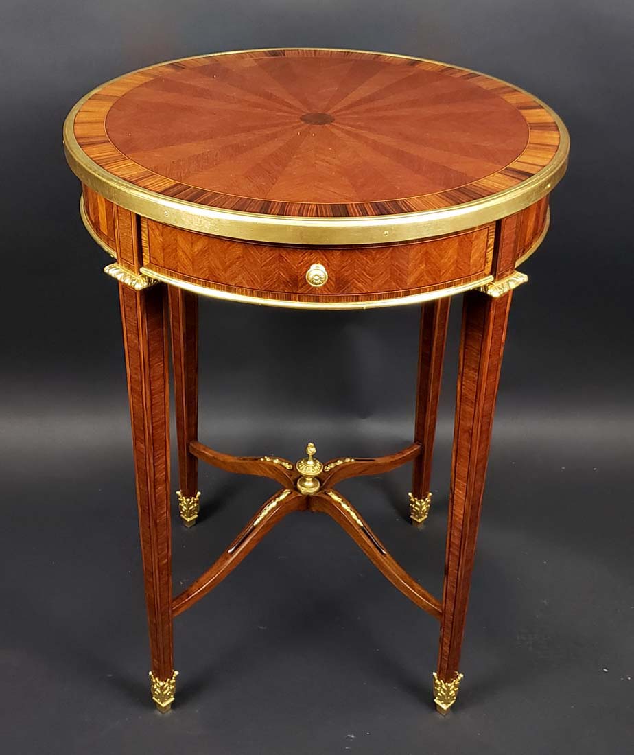 Antique Tables and mid century modern consoles Deals- Tips To Find A Quality One snappily! 