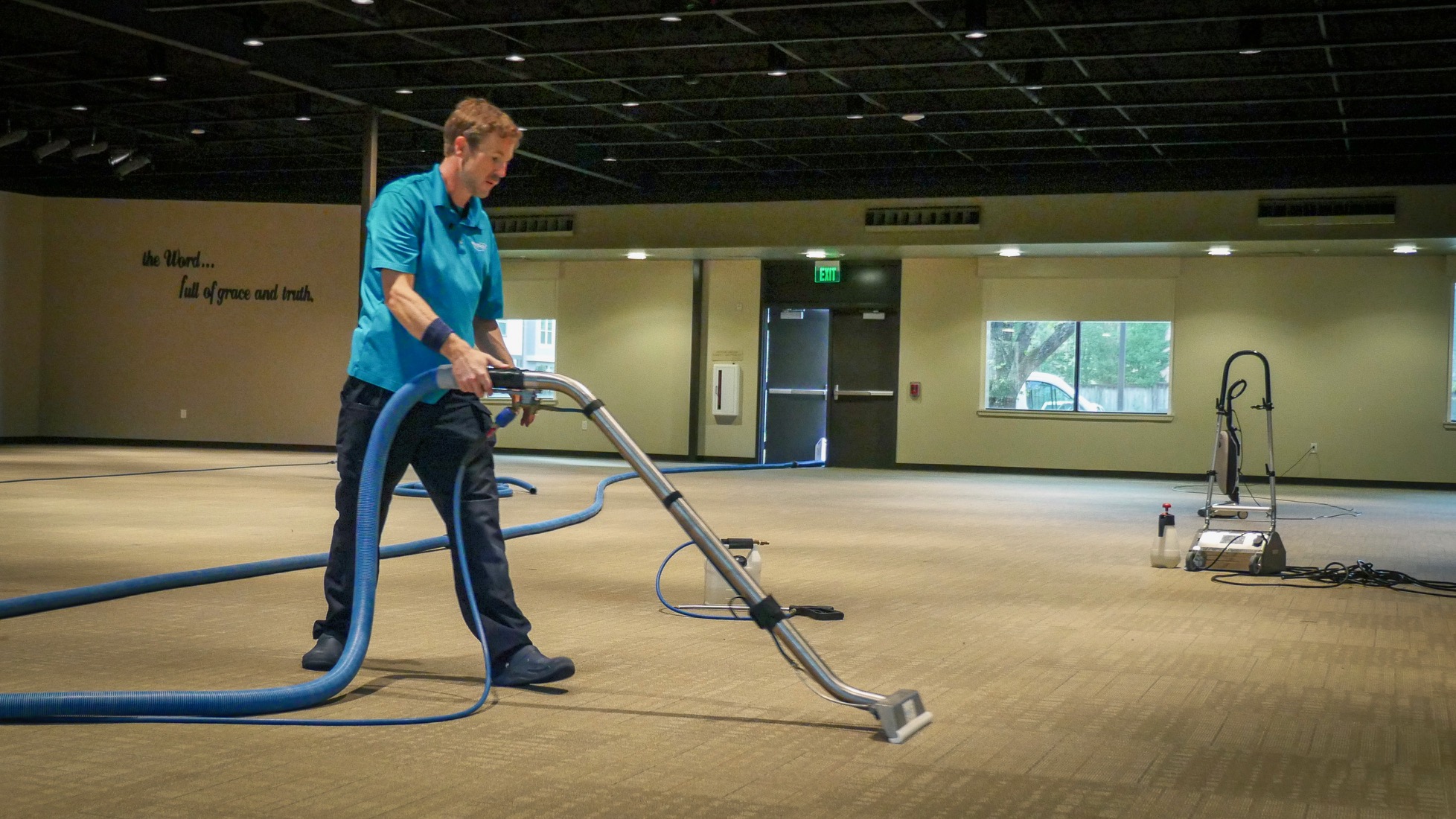 Cost-Effective Commercial Carpet Cleaning Services 