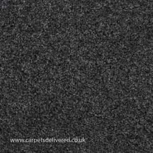 Why choosing a black rug is an extremely challenging job?