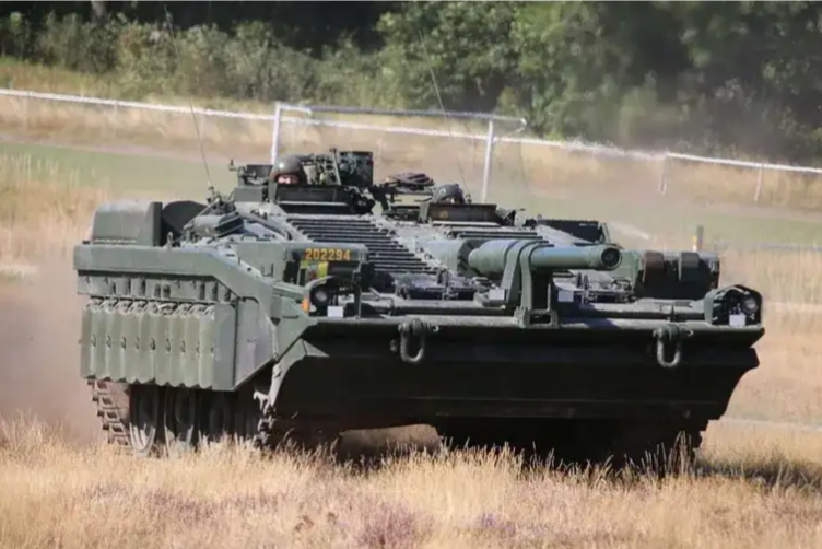 The Double Barrelled VT Tanks