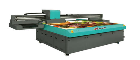 What are some tips for choosing a UV flatbed printer?
