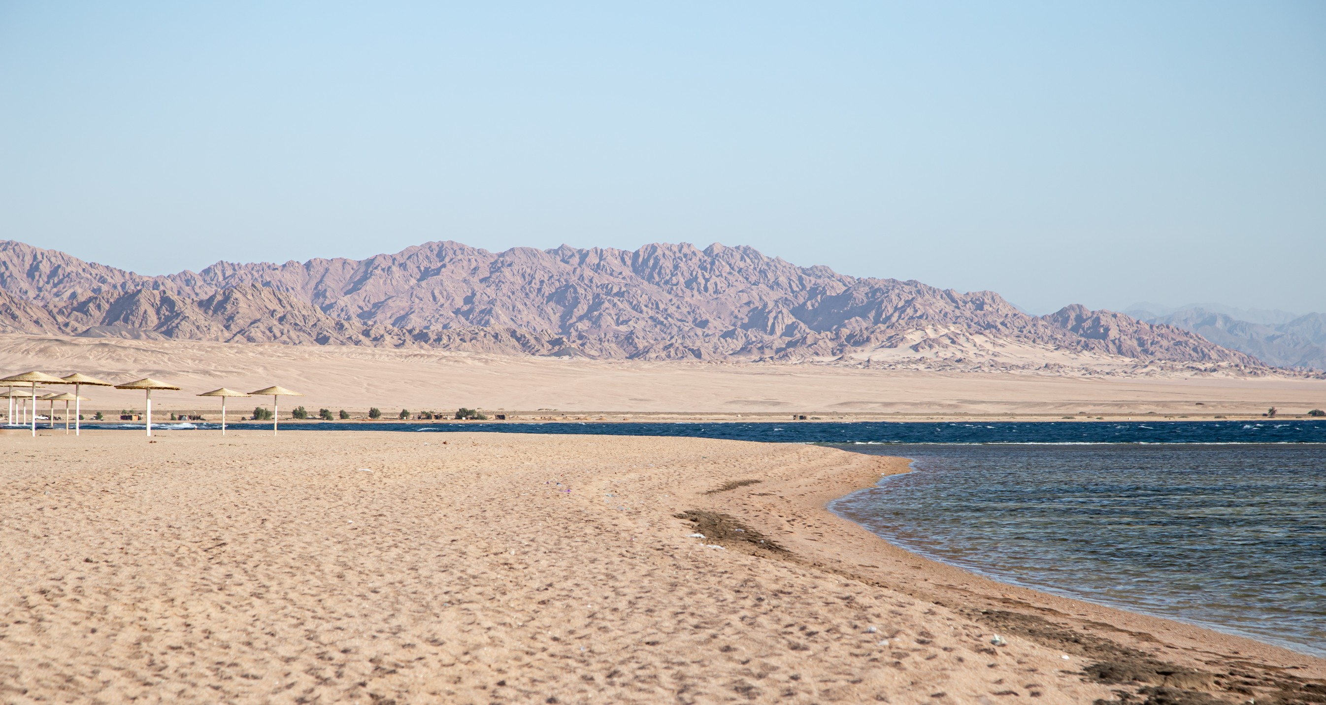 Exploring Oman's Beaches: A Guide to the Best Swimming and Snorkeling Spots