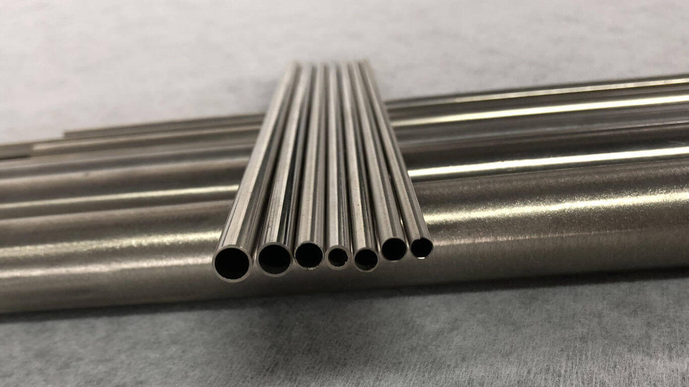 What are Inconel 600 Pipes and their Features?