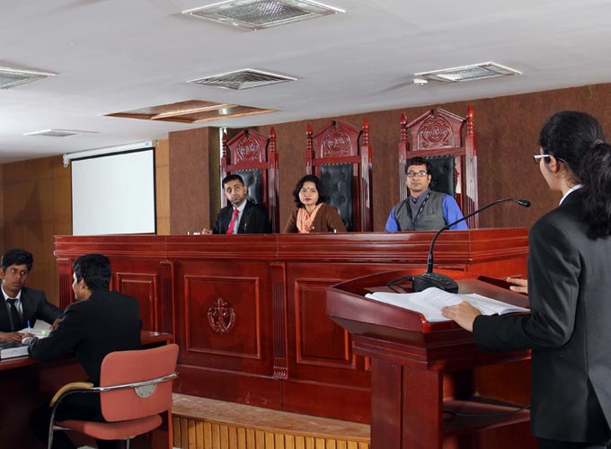 A Jaipur LLB college offers various integrated legal education courses