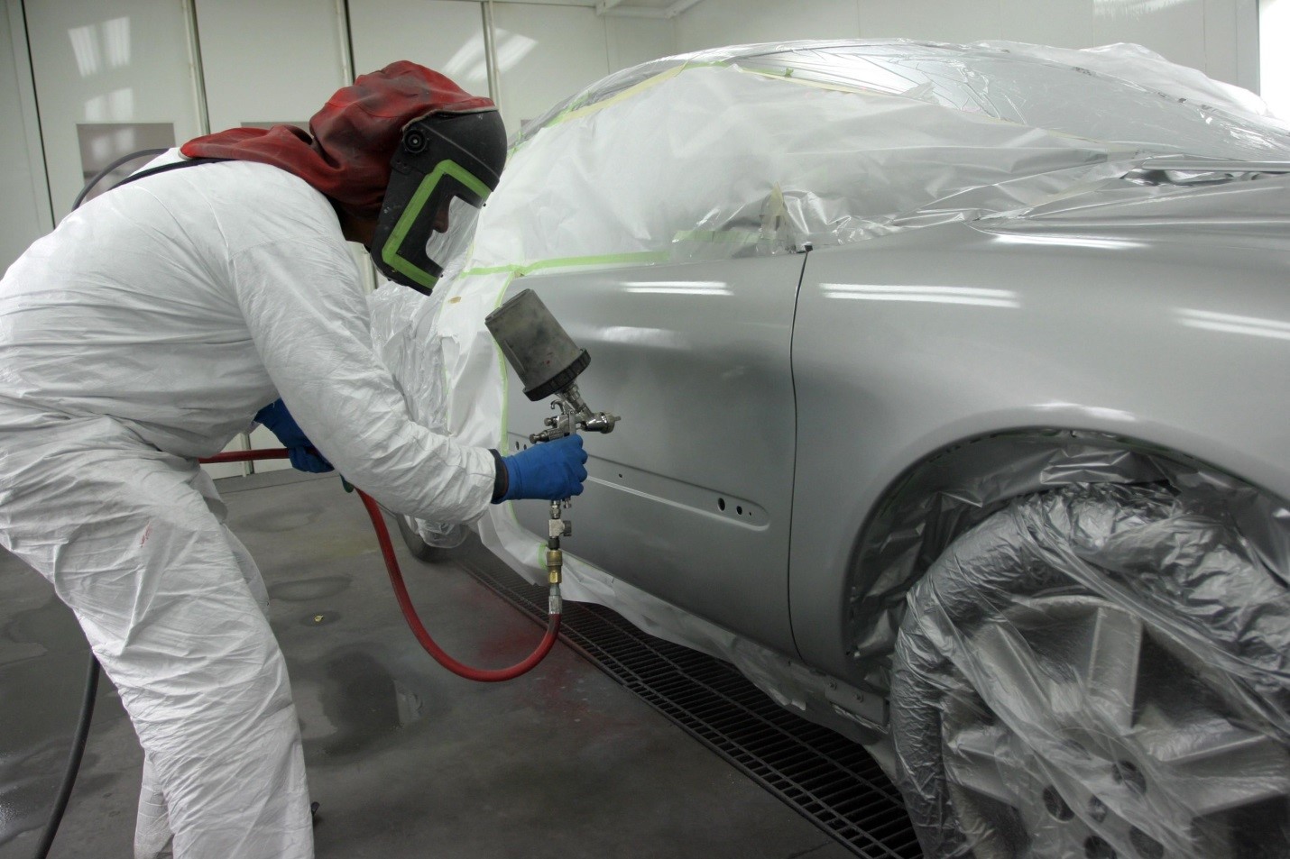 Car Paint Shop: Give A Complete Makeover To Your Vehicle