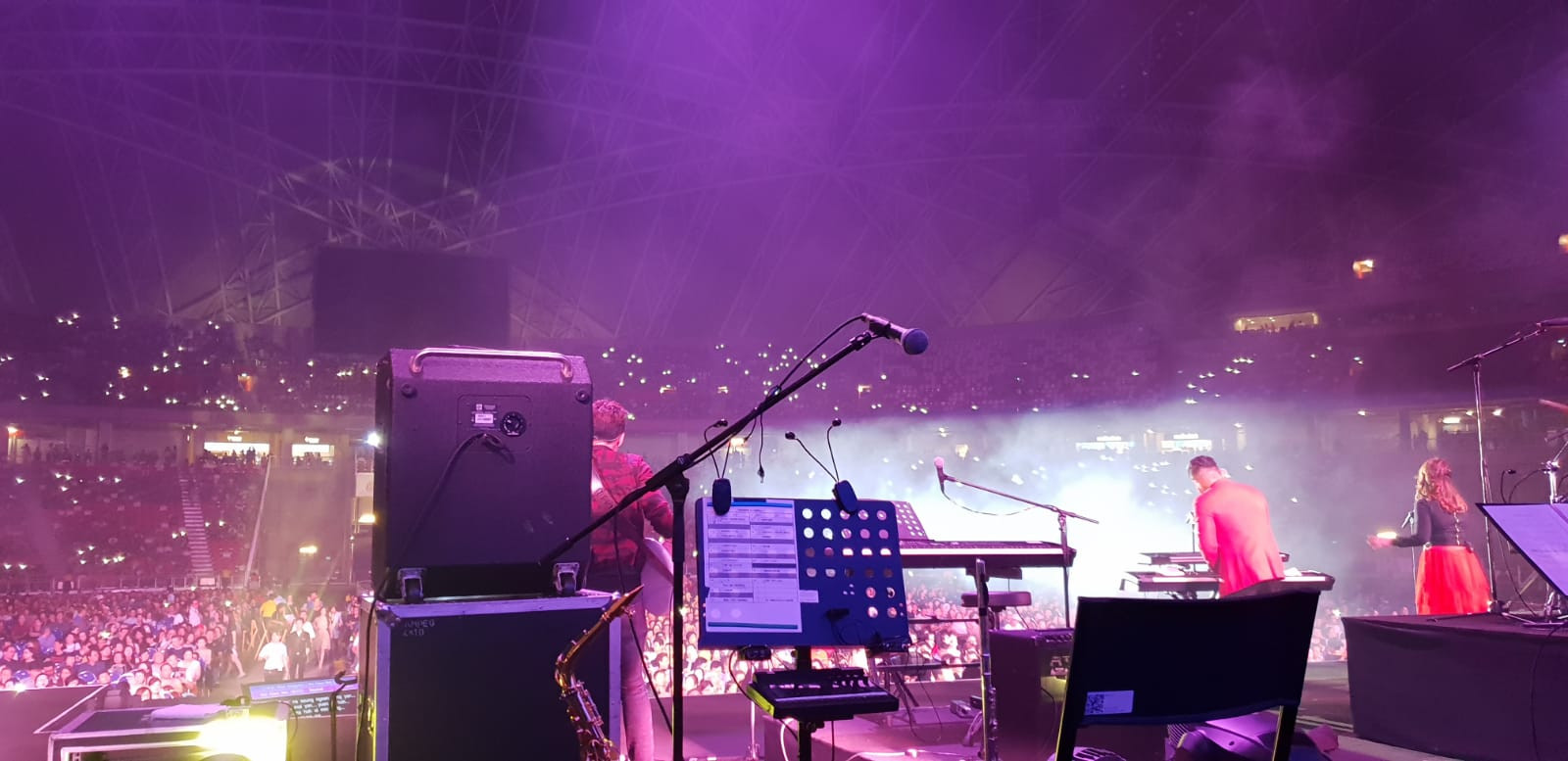  Instrumental live band