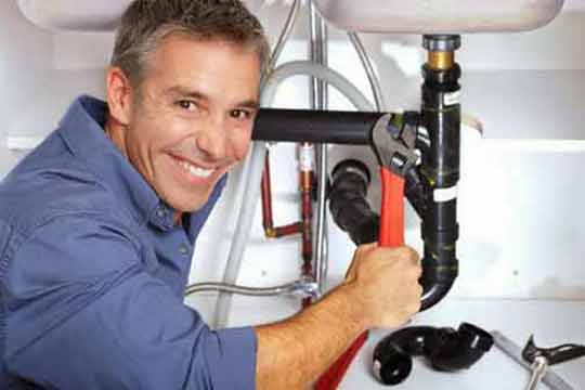 The Efficiency and Cost-saving Benefits of Opting for a Local Plumber for Your Plumbing Needs
