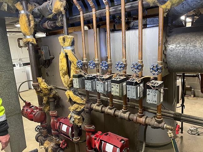 In Need of a Commercial Plumber? Who to Call in this Case.