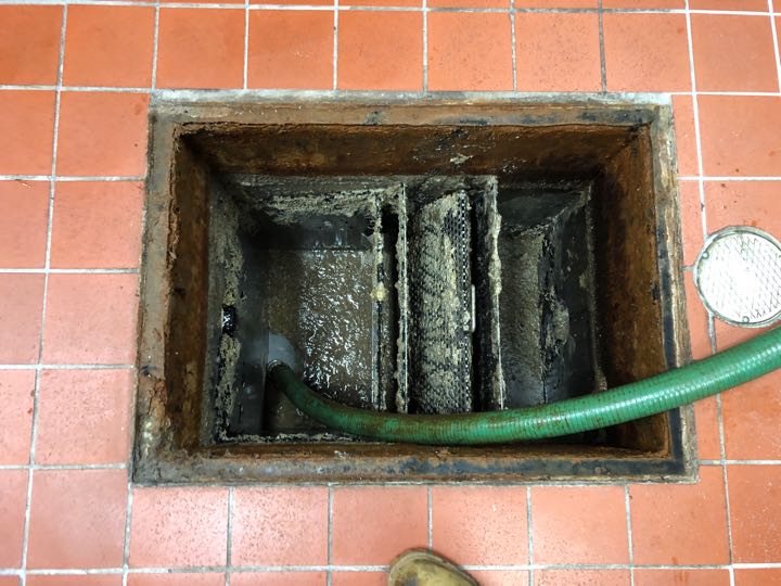 Money Saving Grease Trap Cleaning Tips
