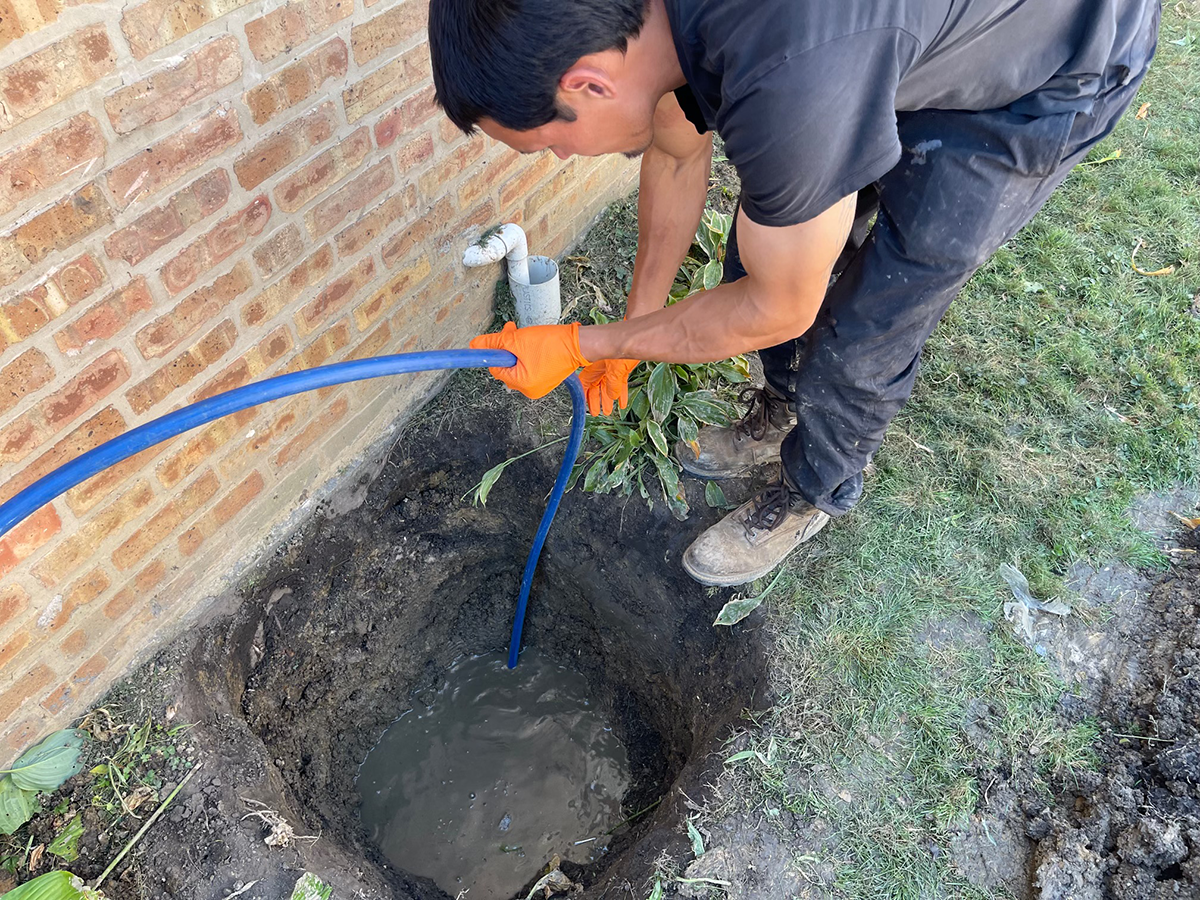 Warning Signs You Need Emergency Drain Cleaning Services