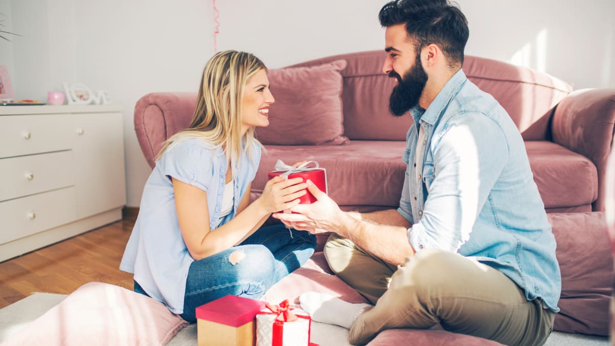 Personalised Gifts To Keep Your Anniversary Special