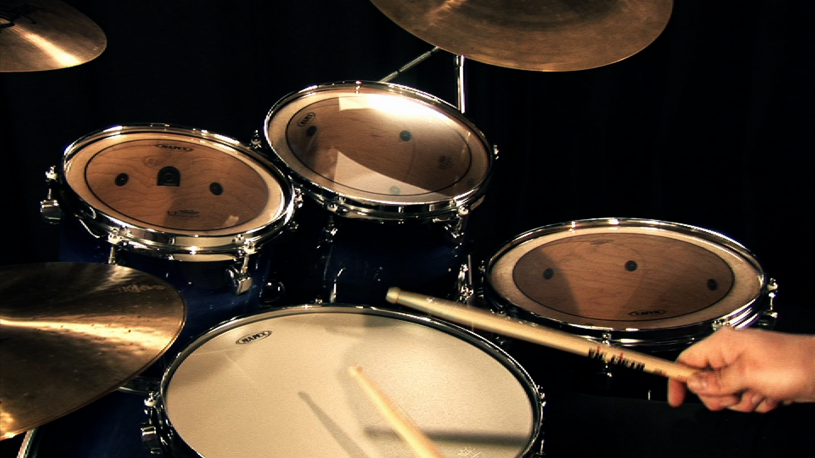 Step-by-Step Drumming: Beginner Lessons for Aspiring Percussionists