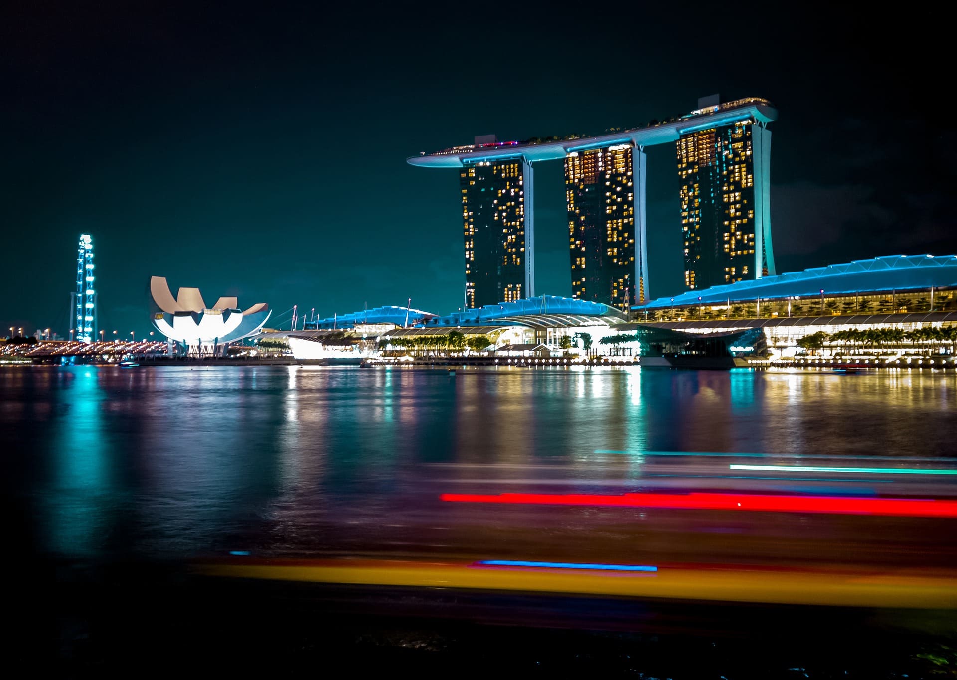 Reasons to establish a company in Singapore