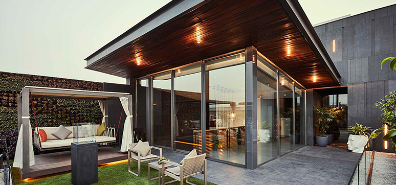 What are metal facades?