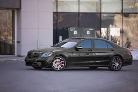 Luxury car rental service