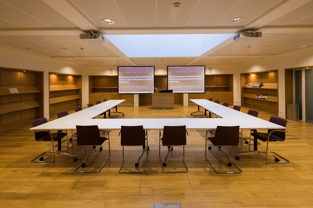 How to Hire a Conference Venue?