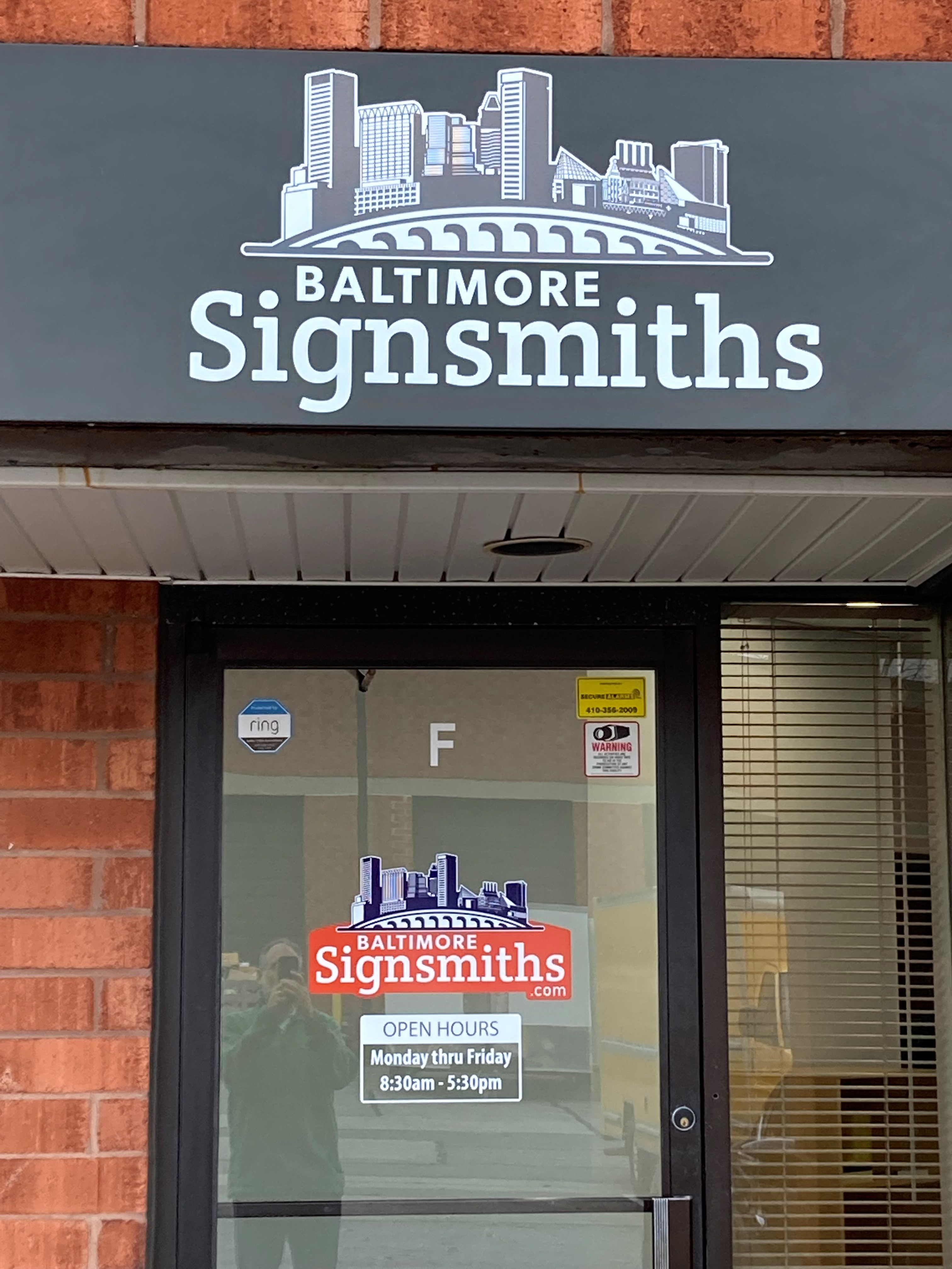 Vinyl Sign: You Should Choose For Business