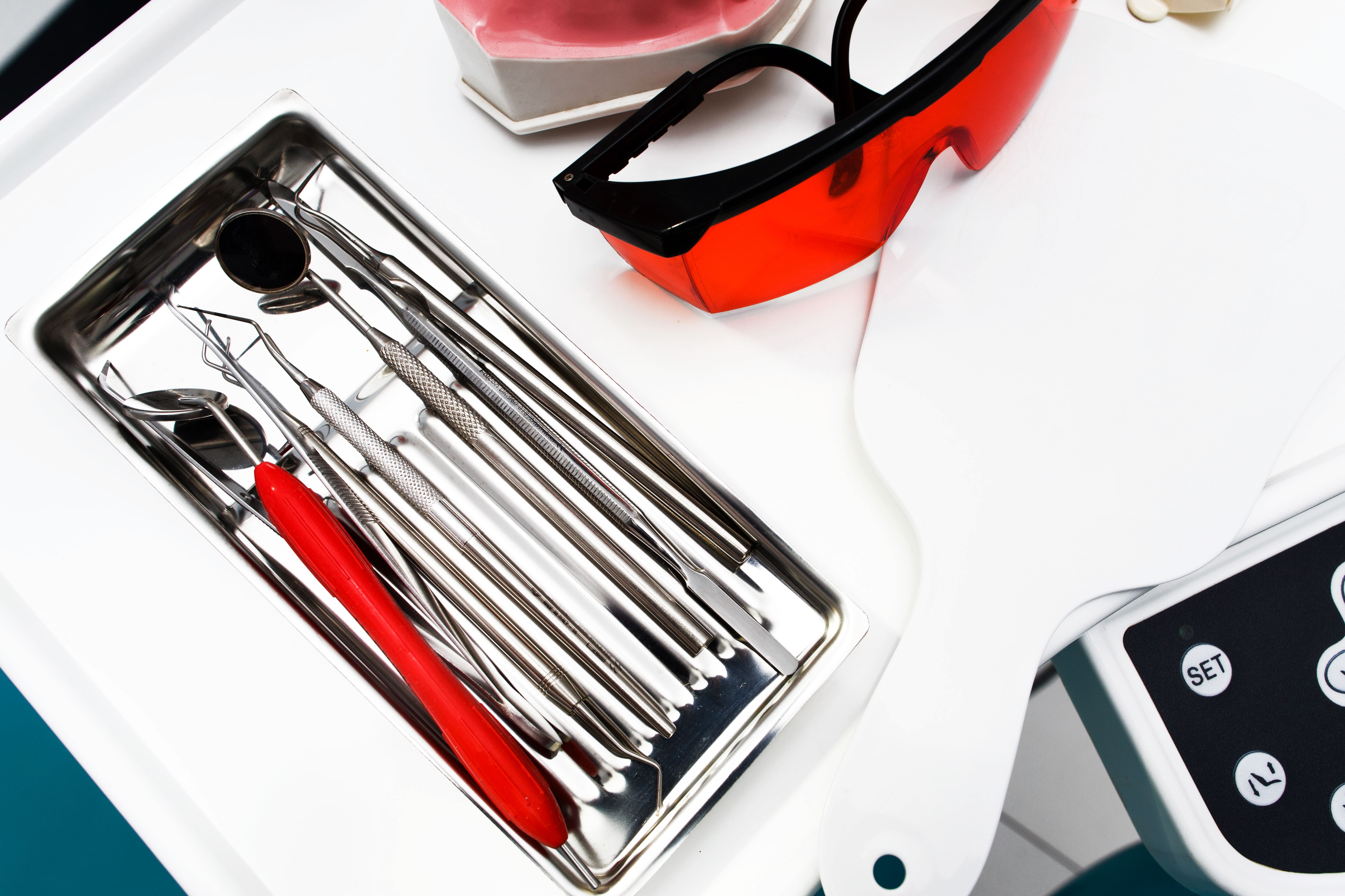 Should Dentists Buy Dental Instruments Online?