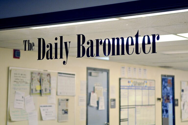 Office Privacy Meets Style: Modern Window Graphics for Workspaces