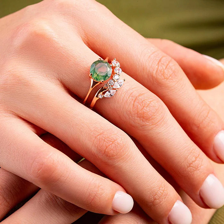 Introducing the Green Moss Agate Ring: A Perfect Blend of Elegance and Nature