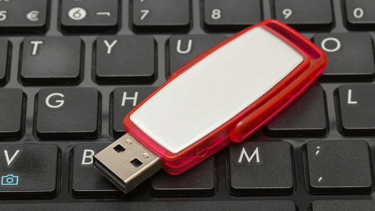 Secure your digital life with Ostudhub’s reliable pen drives!