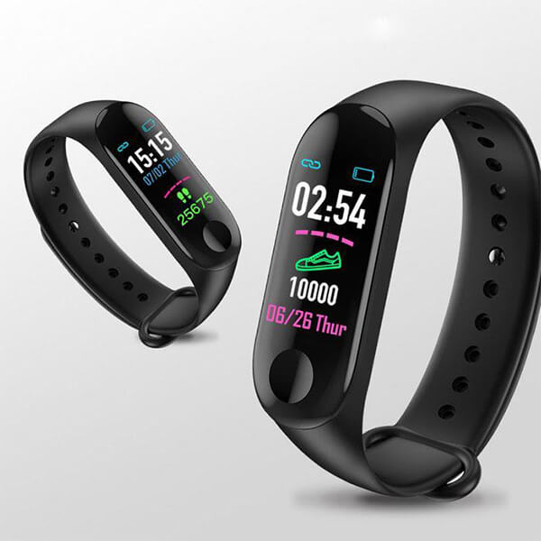 The bracelet Fitness Smart multi-function Watch to Monitor the Activities of