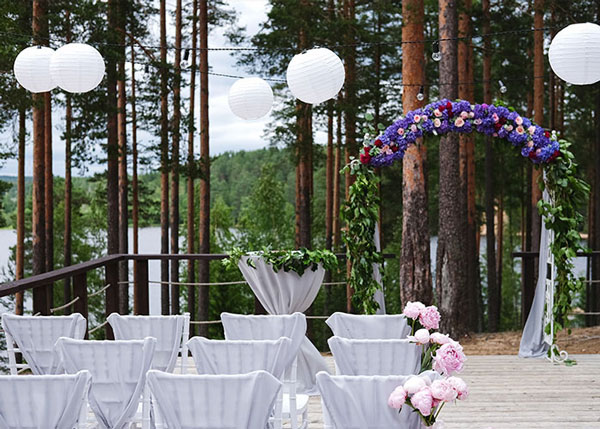 What services and amenities should I expect from a high-quality wedding event venue in Coimbatore?