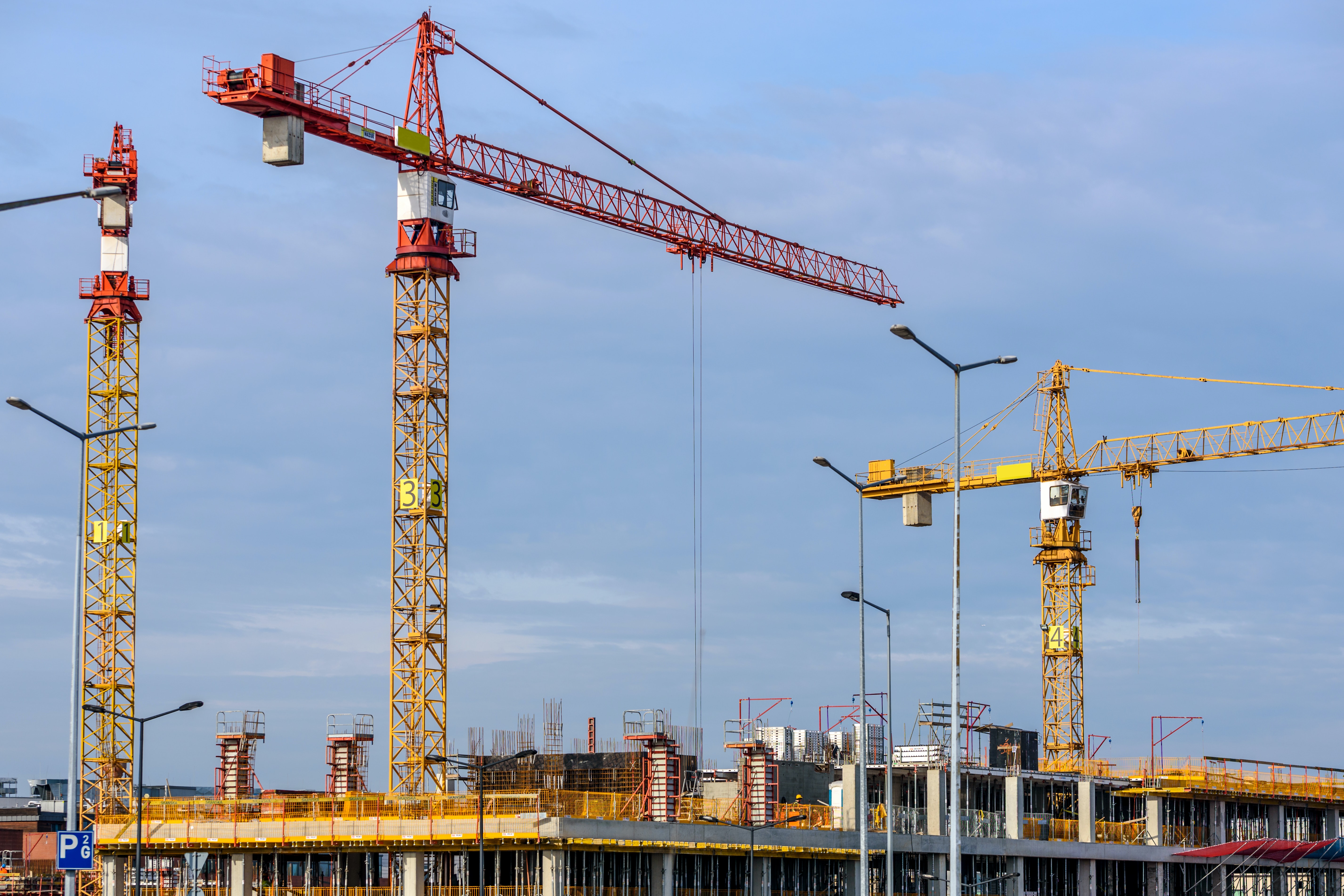 Heavy And Civil Engineering Construction Market Competitor Analysis And Overview 2023-2032