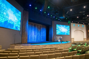 Things to consider when hiring a Led Screen Palm Beach Services Company