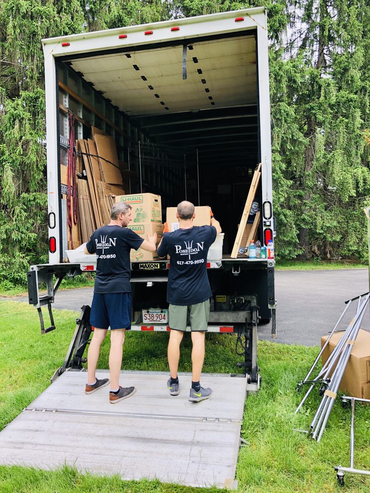 Brookline Movers | Full-Service Moving Experience.