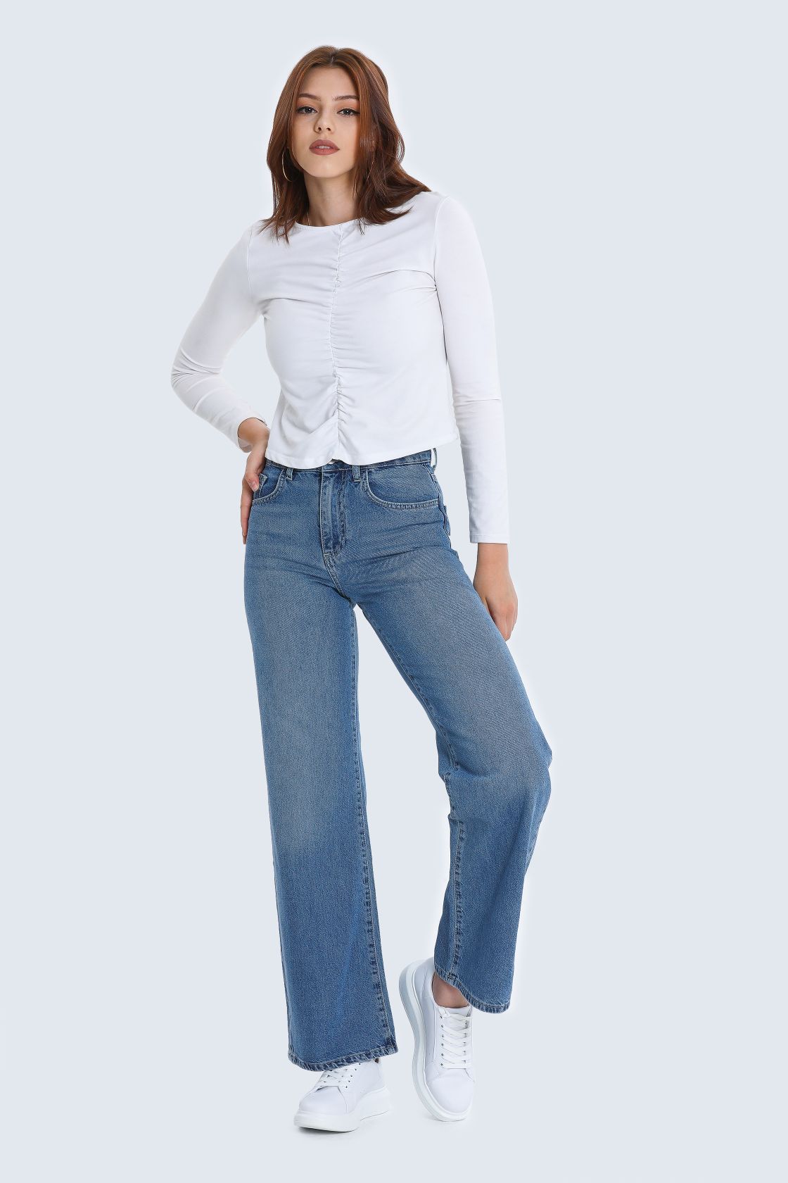 Fashion Dos and Don'ts: Common Mistakes to Avoid When Wearing Bottoms.