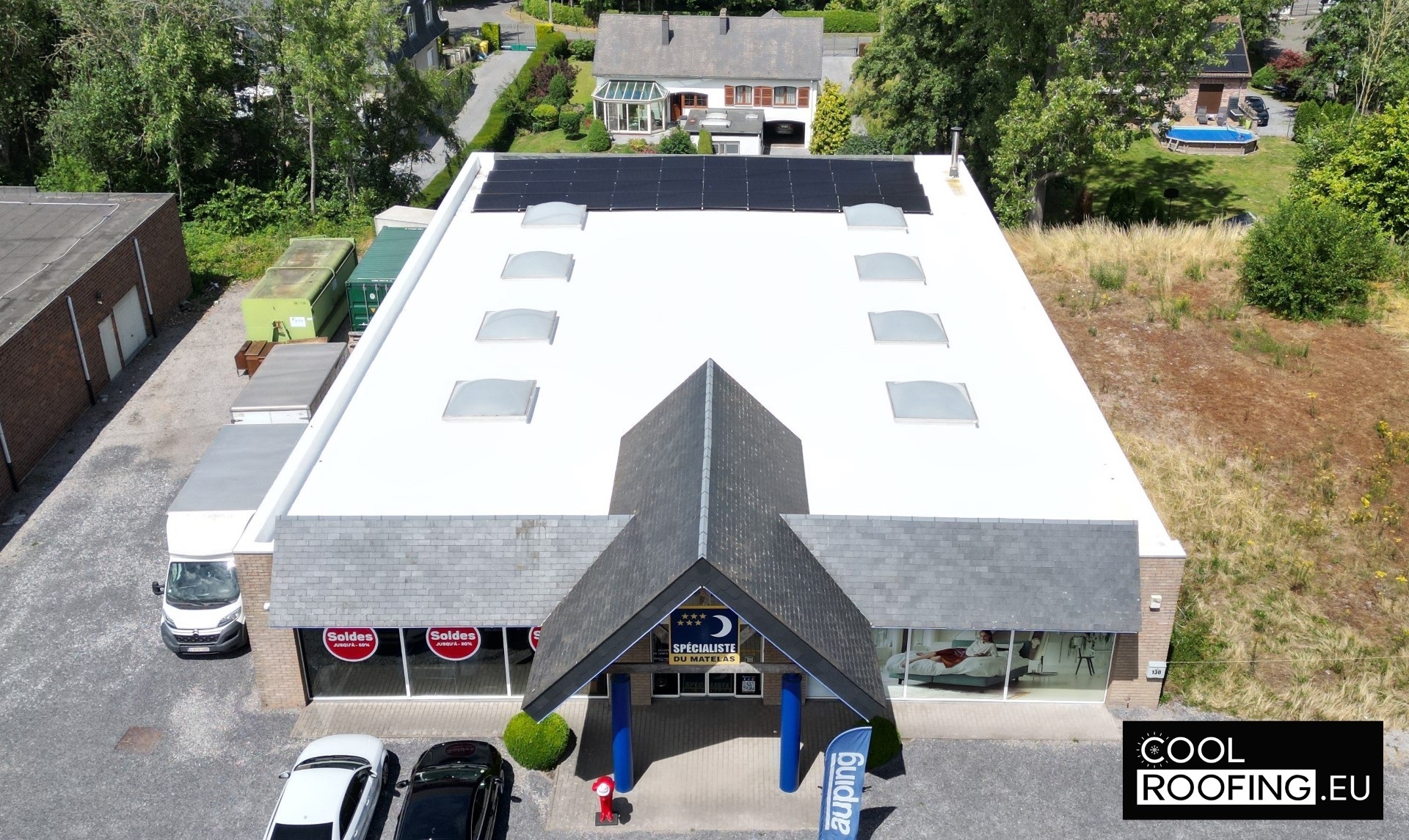 Peindre toit en blanc avec CoolRoofing