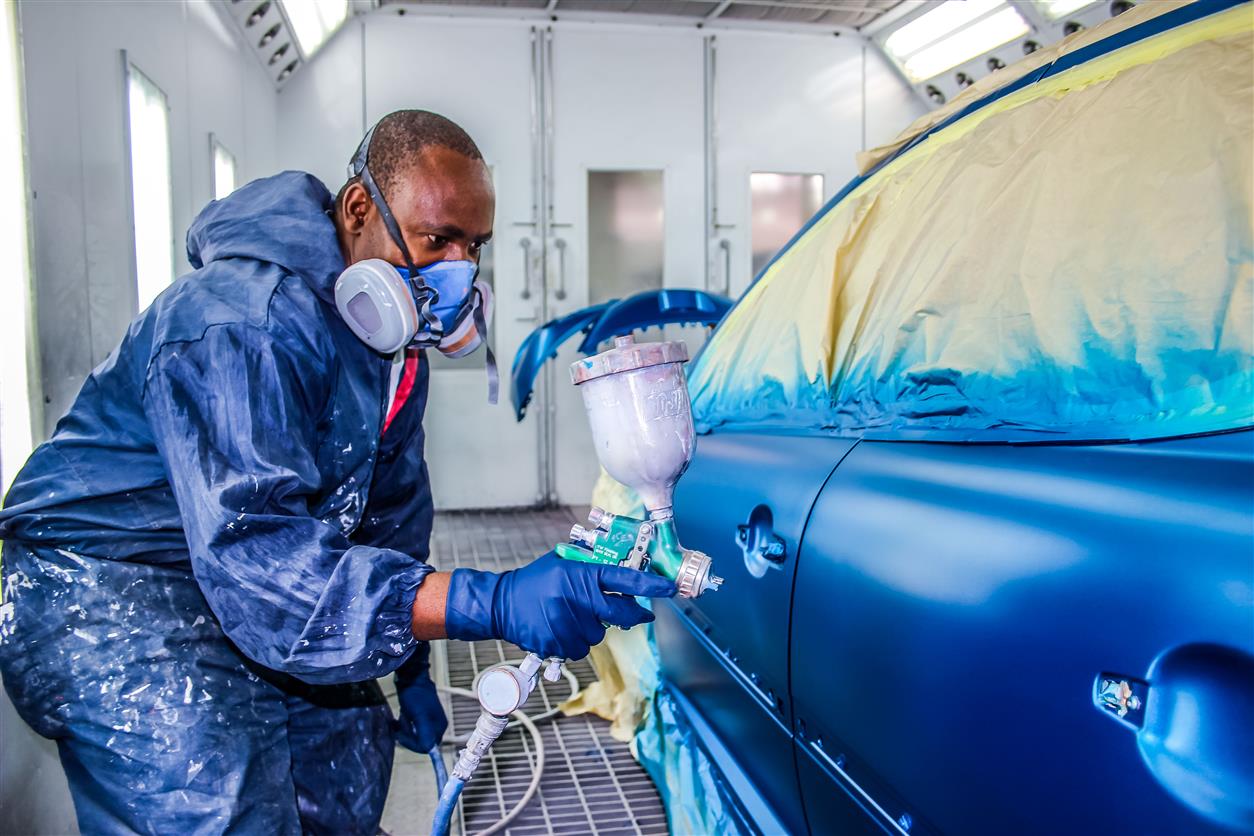 How Panel Beaters Transform Damaged Cars? Step-by-Step Insights