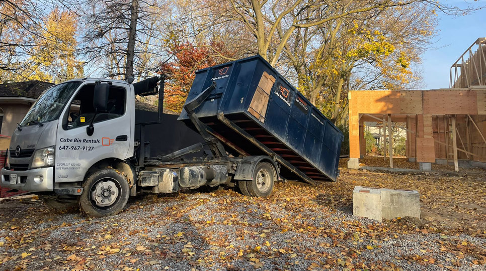 Guide to Choosing the Right Garbage Bin Rental Service