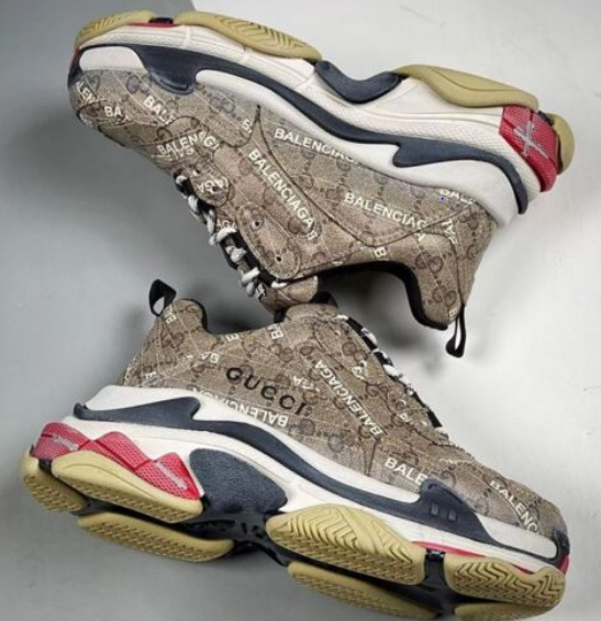 Benefits of Buying Replica Shoes