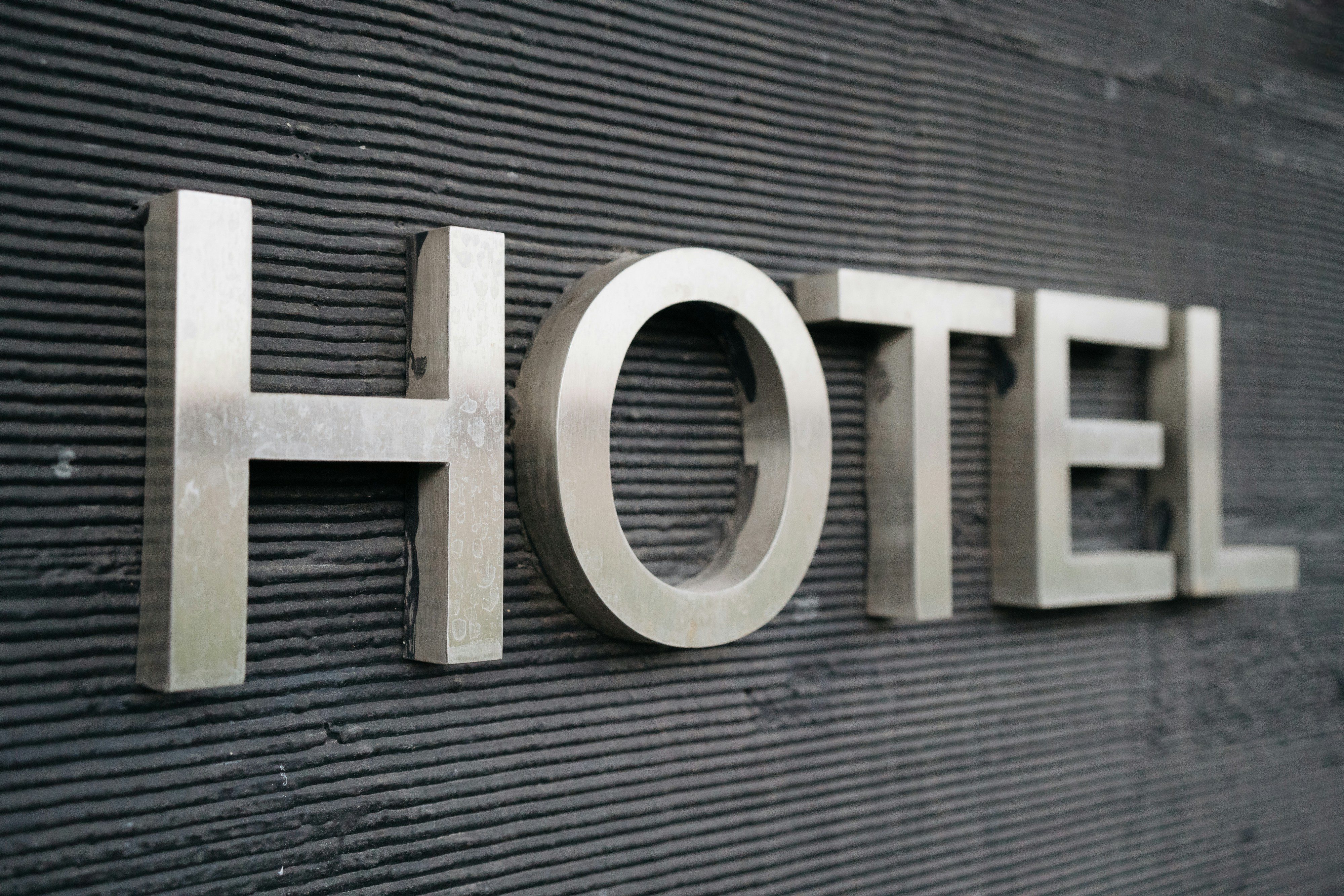 How to Negotiate Better Hotel Deals