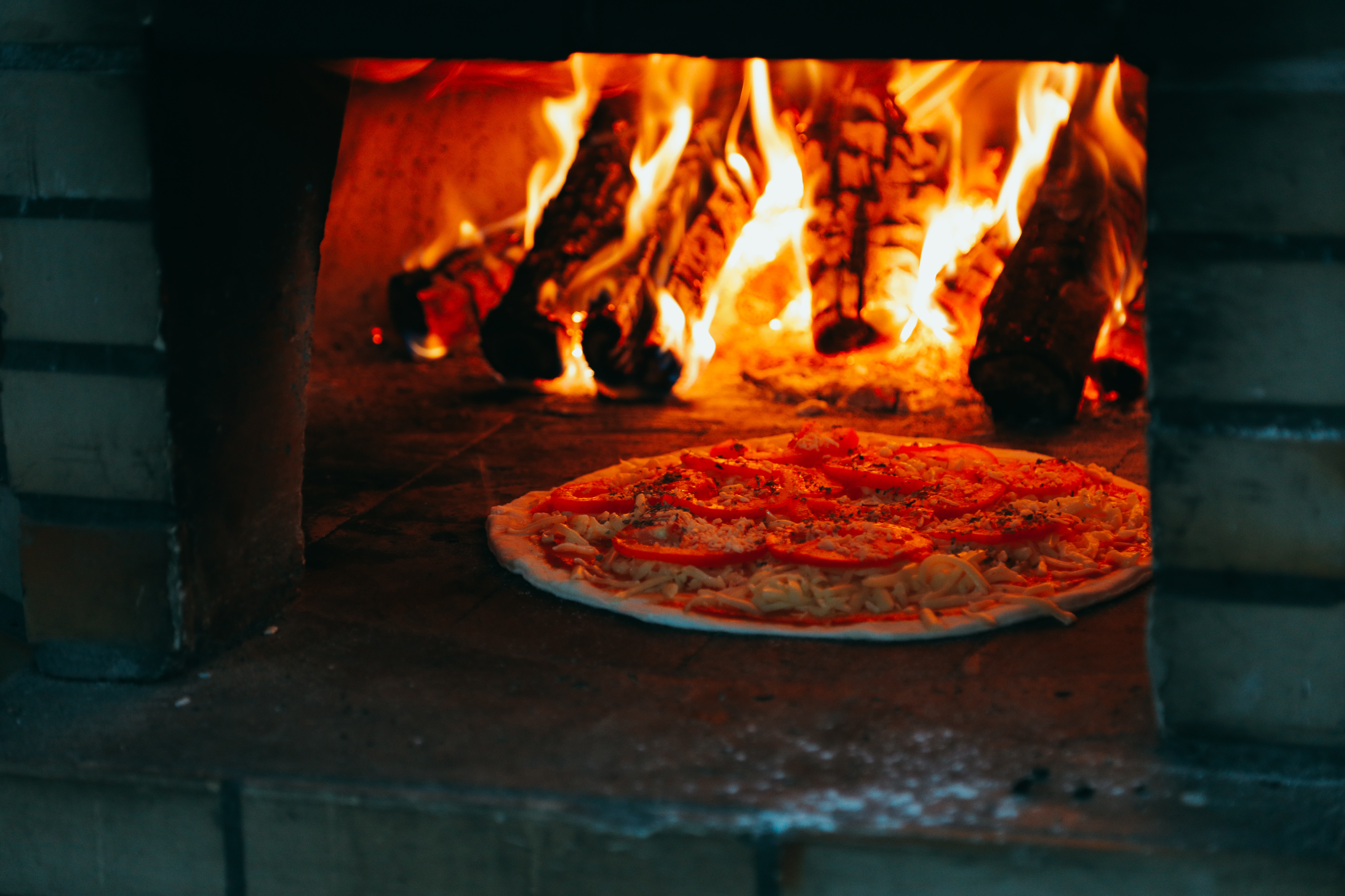 The Rise of Pizza Ovens in Canada: A Look at the Latest Trends