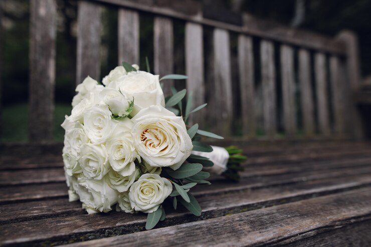 Meaning and Symbolism of the White Rose