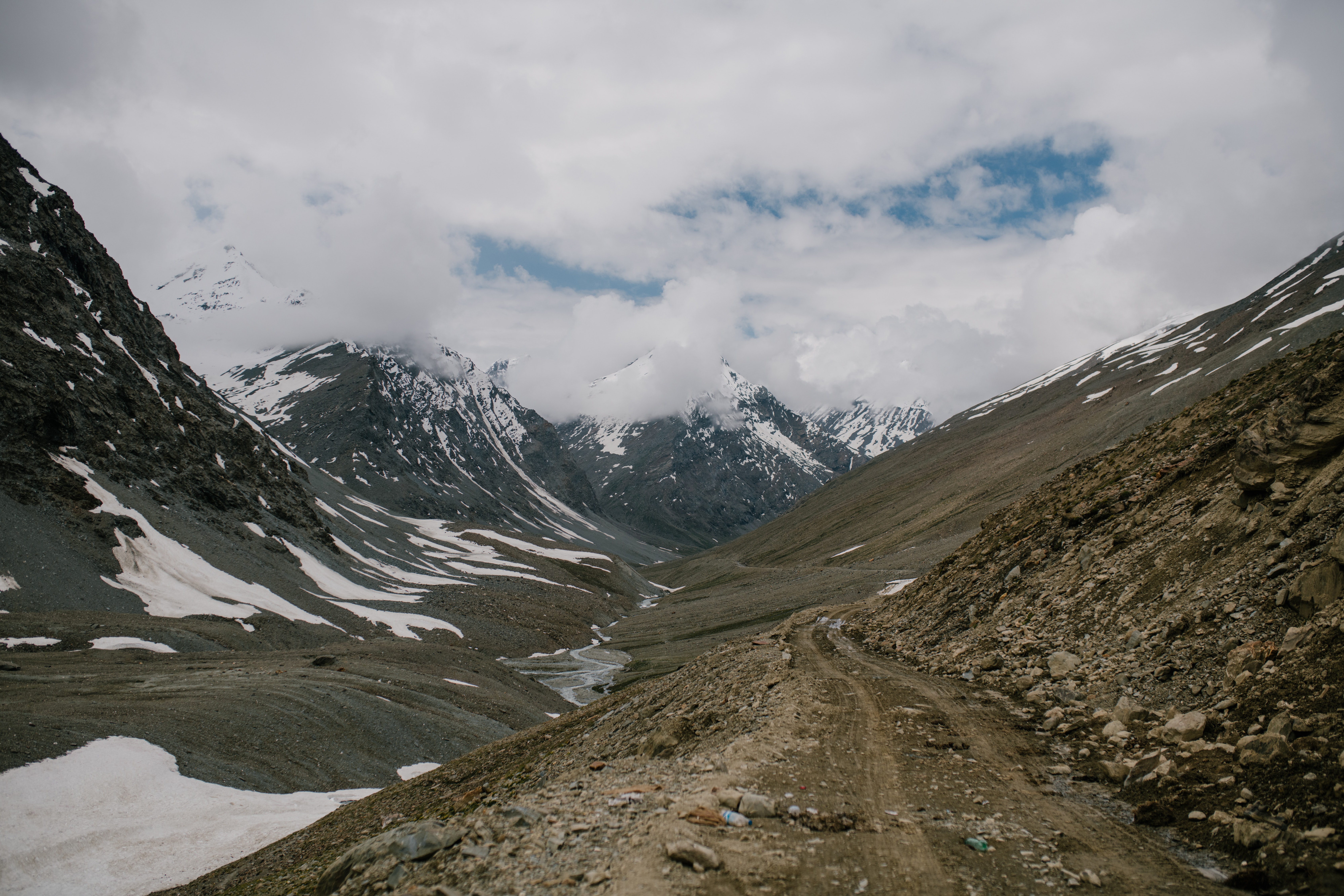 A Guide to the Ultimate Leh Ladakh Bike Trip Package