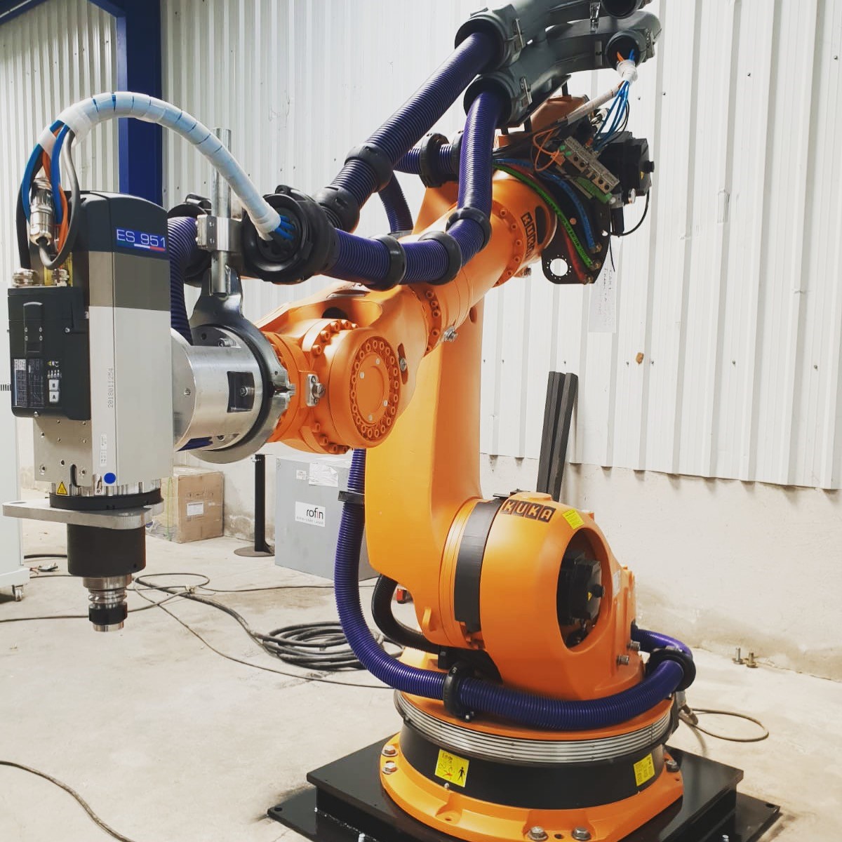 5 Advantages of Buying Refurbished Robots Over Brand-New Ones