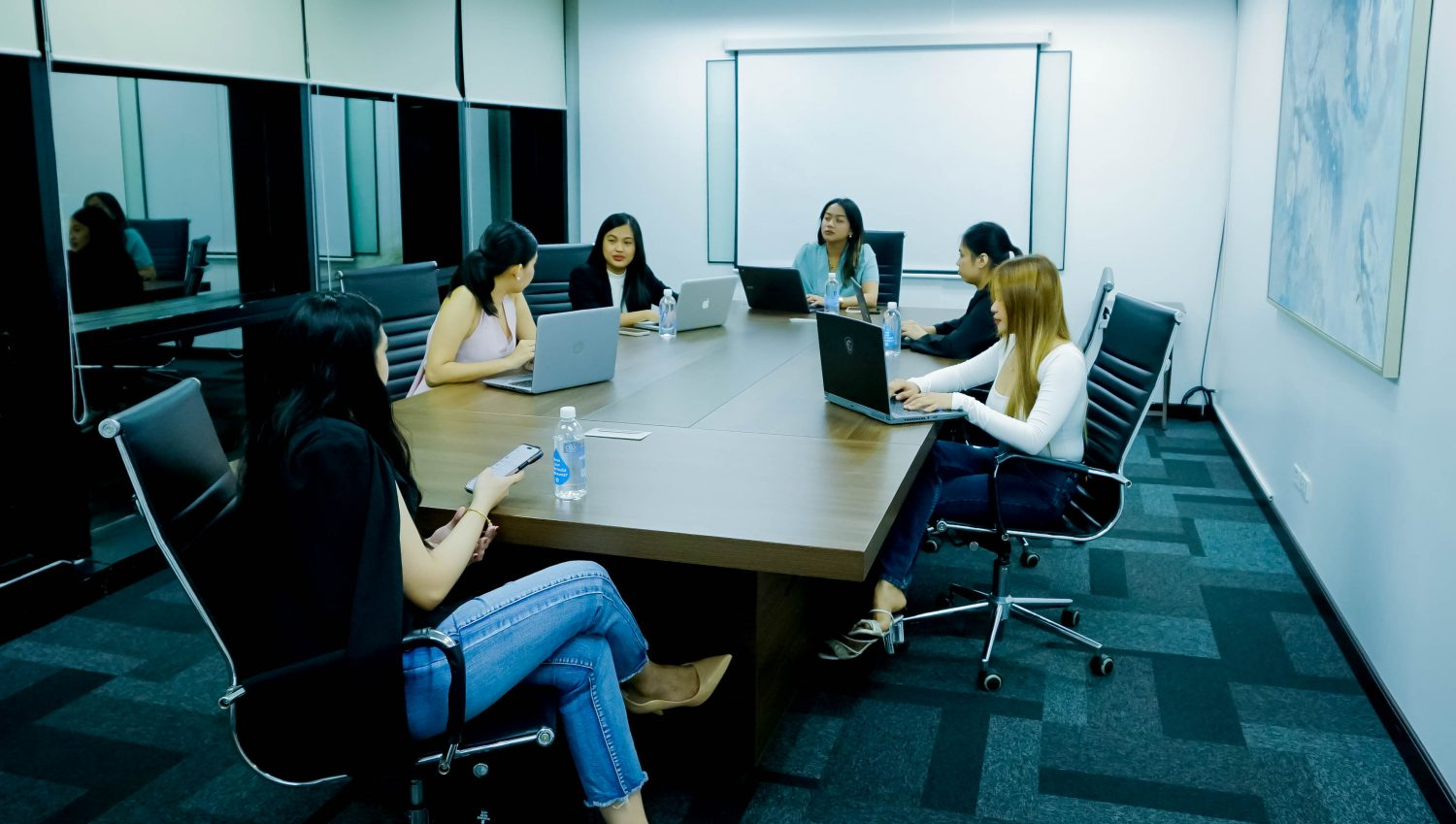 Sales Rain expands Medellín operations with 3rd floor launch in El Poblado’s Milla De Oro, following successful expansion across the first and second floor