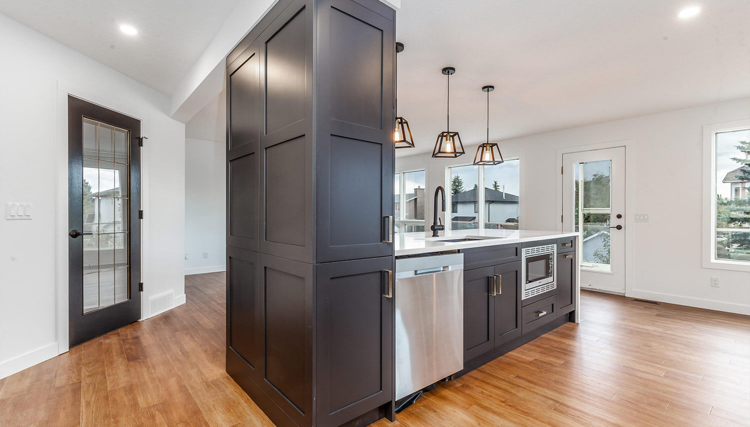Contemporary Kitchen Cabinets