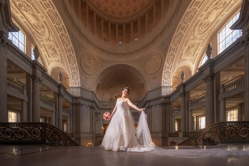 SF City Hall Wedding Photographer Shares His Tips For Getting The Perfect Shot
