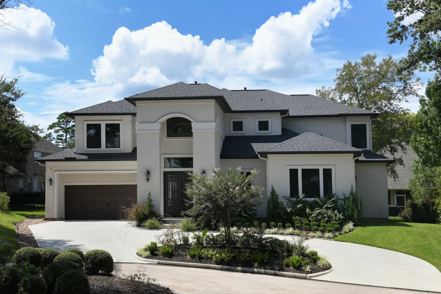 Crafting Beautiful and Functional Custom Homes with Hann Builders’ Expertise