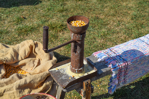 Cone Crushers Market Analysis 2023 - By Type, By Offering And End-Users