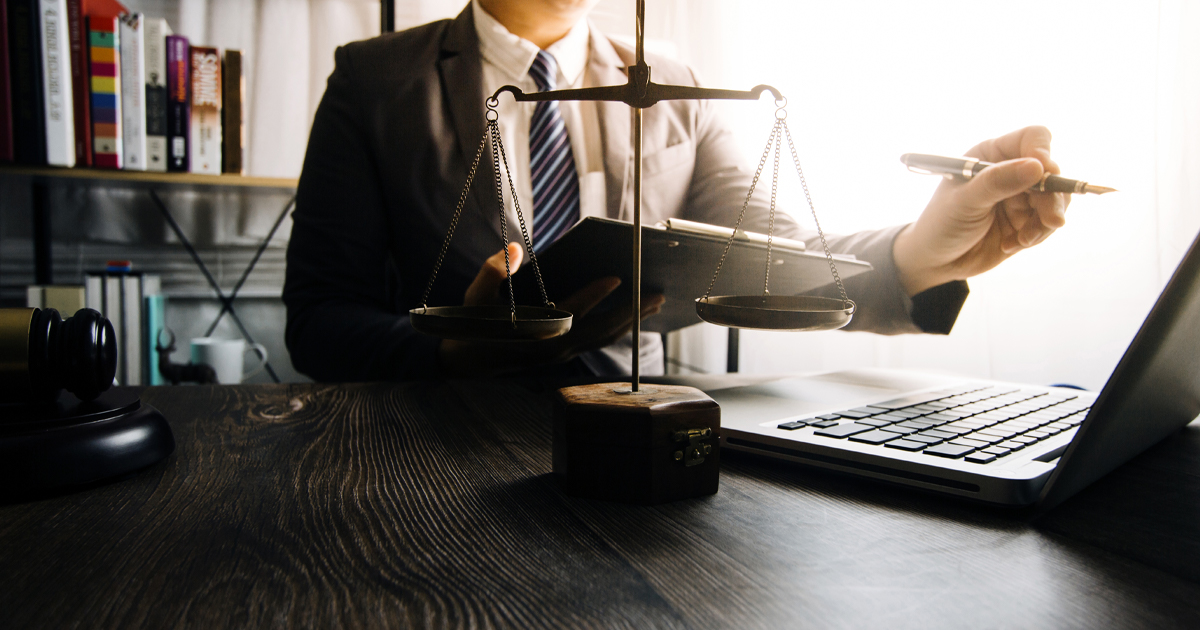 When is the right time to hire a lawyer: A comprehensive guide for making the right decision